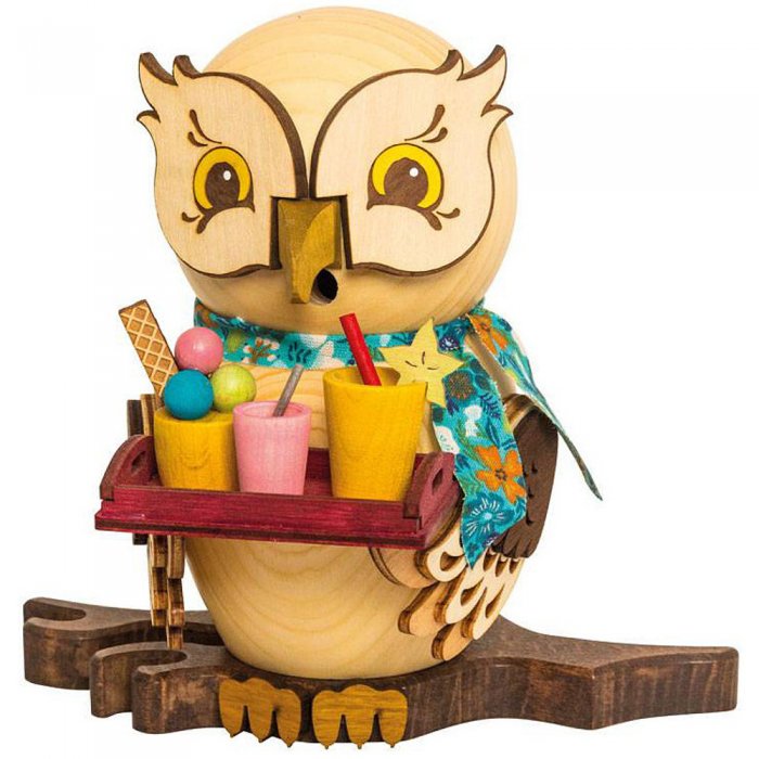 Raucheule mit Cocktails